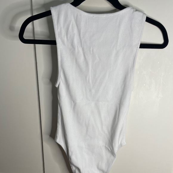 ZARA WHITE BODY SUIT - Picture 3 of 3